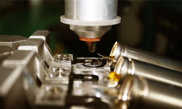 激光切割機 激光切割機有一種全新的切割方法!(圖1)